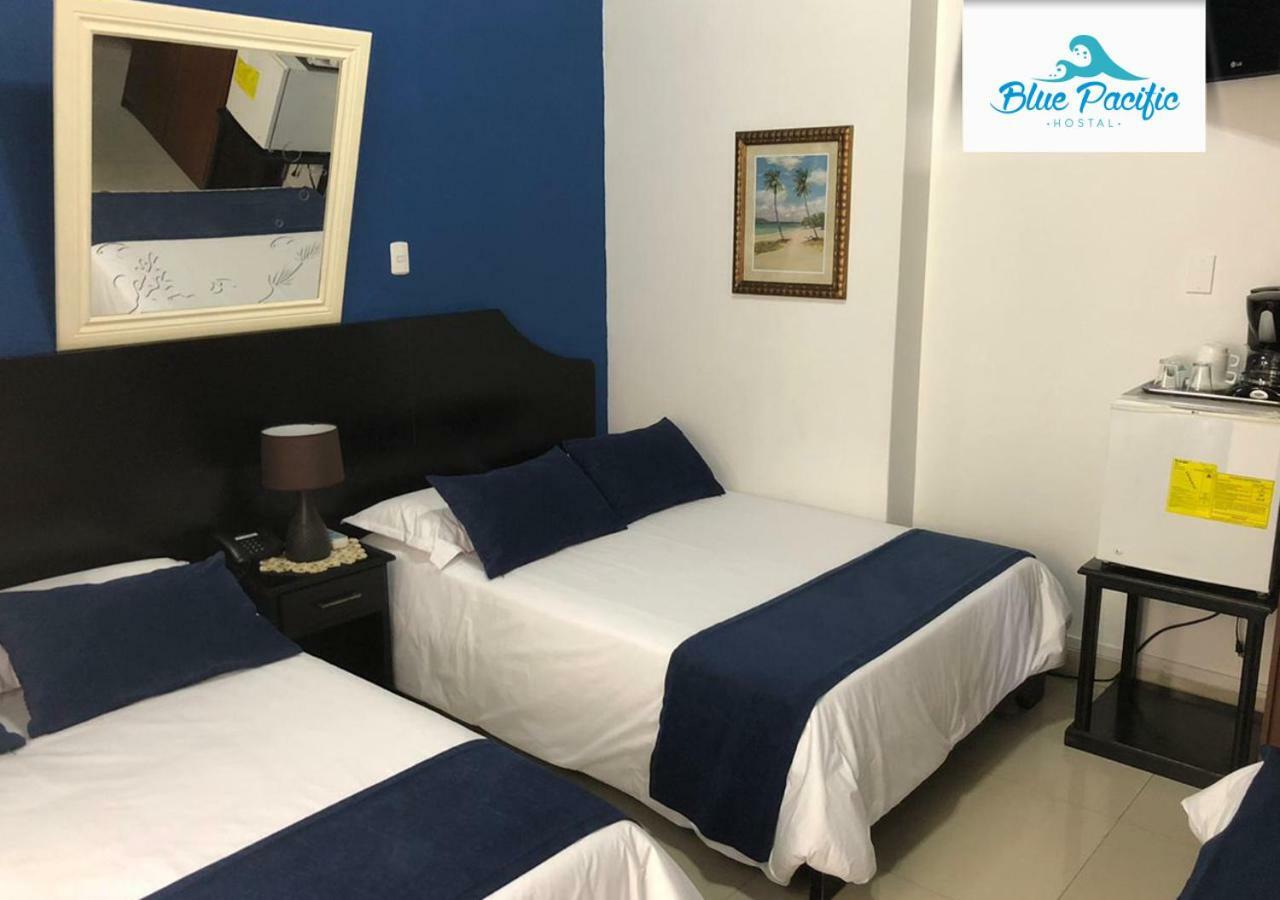 Hostal Blue Pacific Manta Exteriör bild